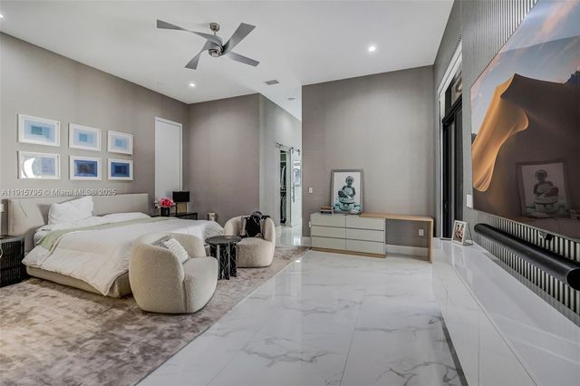 250 NW 129th Ave, Miami, FL 33182