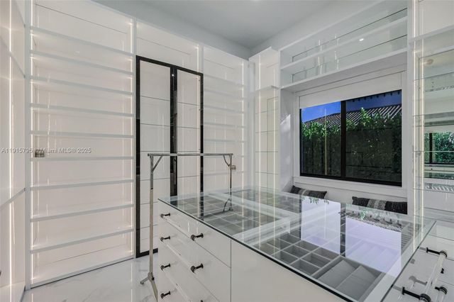 250 NW 129th Ave, Miami, FL 33182