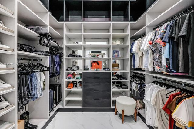 250 NW 129th Ave, Miami, FL 33182