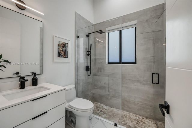 250 NW 129th Ave, Miami, FL 33182