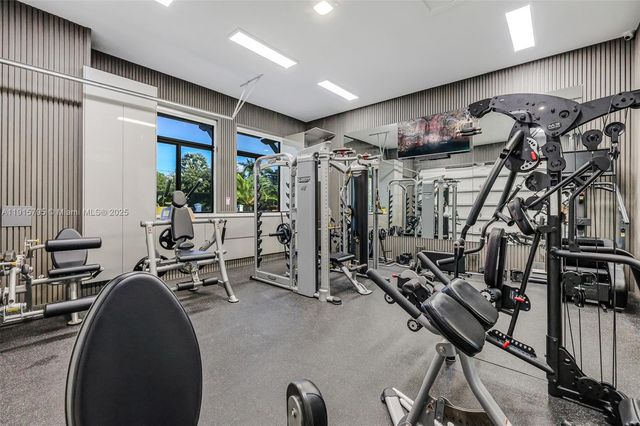 250 NW 129th Ave, Miami, FL 33182