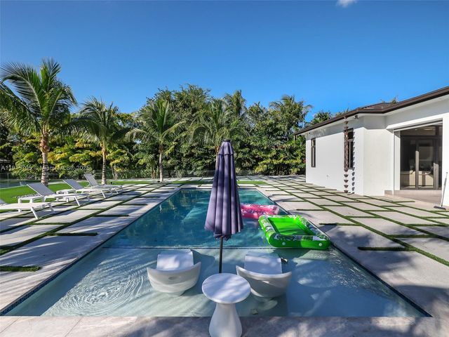 250 NW 129th Ave, Miami, FL 33182