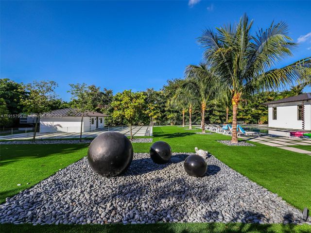 250 NW 129th Ave, Miami, FL 33182