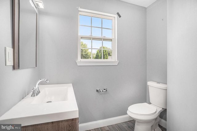 804 LOGAN AVE, Croydon, PA 19021
