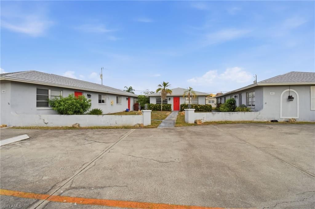 4015 SE 19th AVE 5-9, CAPE CORAL, FL 33904 — exterior