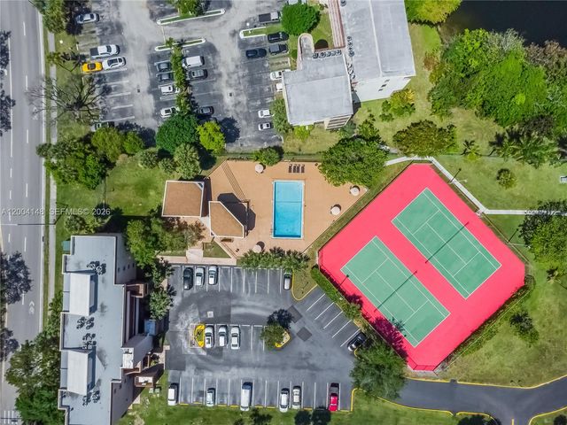 8775 Park Blvd 406, Miami, FL 33172