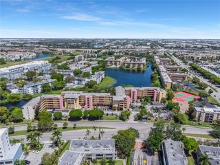 8775 Park Blvd 406, Miami, FL 33172