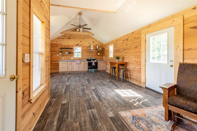 19170 FM 1602, Hico, TX 76457