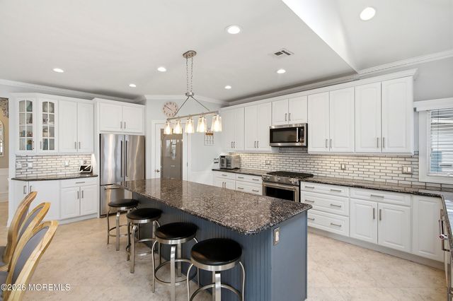112 Grand View Drive, Toms River, NJ 08753