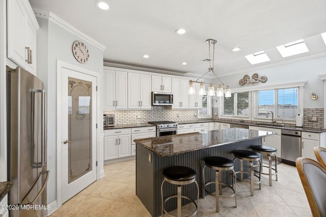 112 Grand View Drive, Toms River, NJ 08753