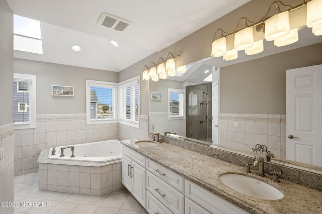 112 Grand View Drive, Toms River, NJ 08753