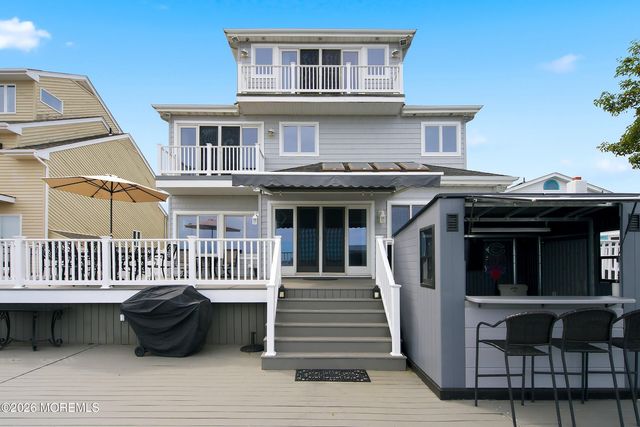 112 Grand View Drive, Toms River, NJ 08753