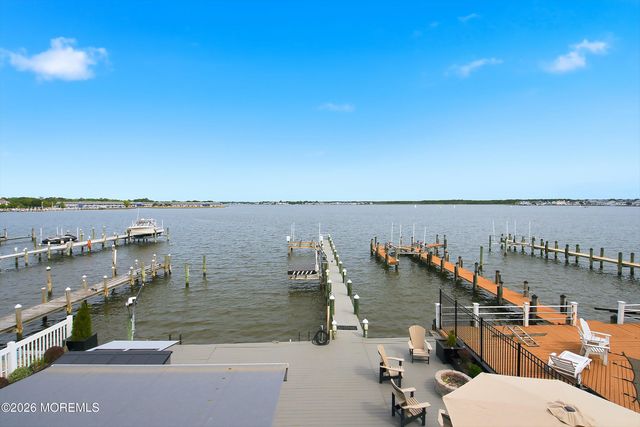 112 Grand View Drive, Toms River, NJ 08753