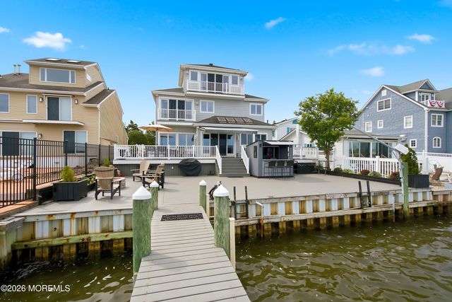 112 Grand View Drive, Toms River, NJ 08753