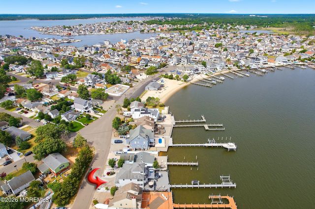 112 Grand View Drive, Toms River, NJ 08753