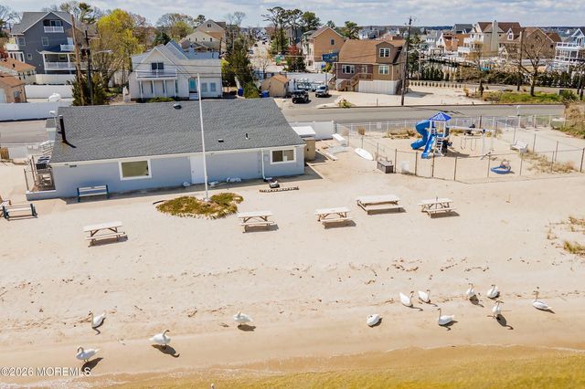 112 Grand View Drive, Toms River, NJ 08753