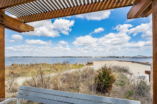 112 Grand View Drive, Toms River, NJ 08753