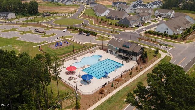 554 Barrington Row Avenue, Zebulon, NC 27597