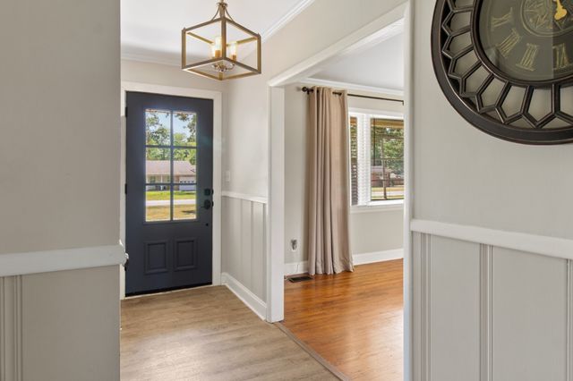 608 Bragg Cir, Tullahoma, TN 37388