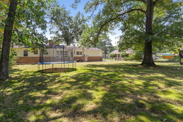 608 Bragg Cir, Tullahoma, TN 37388