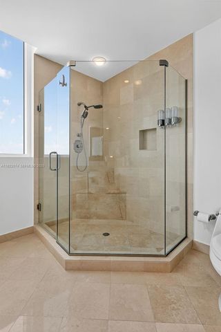 20155 NE 38th Court 2201, Aventura, FL 33180