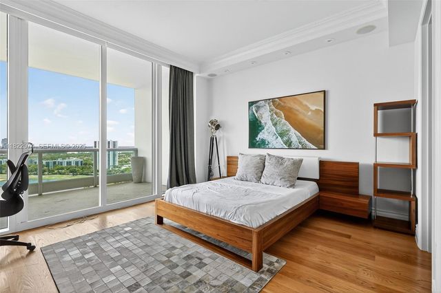20155 NE 38th Court 2201, Aventura, FL 33180