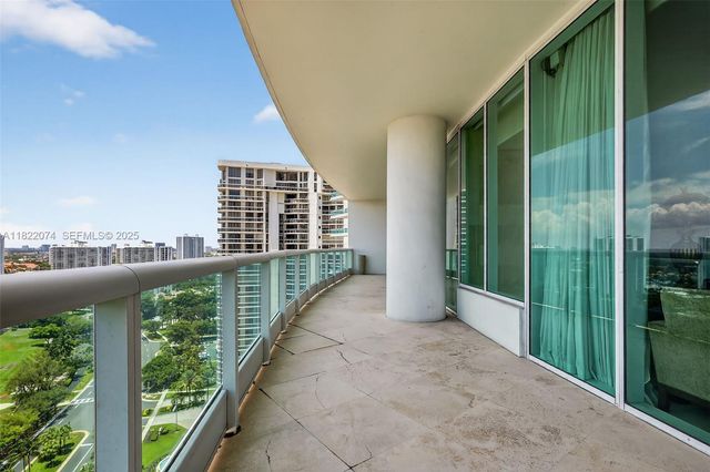20155 NE 38th Court 2201, Aventura, FL 33180