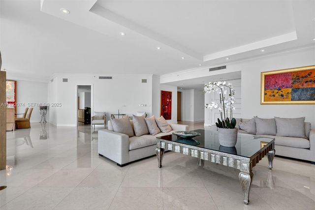 20155 NE 38th Court 2201, Aventura, FL 33180