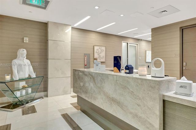 20155 NE 38th Court 2201, Aventura, FL 33180