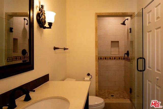 5766 Newcastle Avenue, Los Angeles, CA 91316
