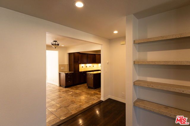 5766 Newcastle Avenue, Los Angeles, CA 91316