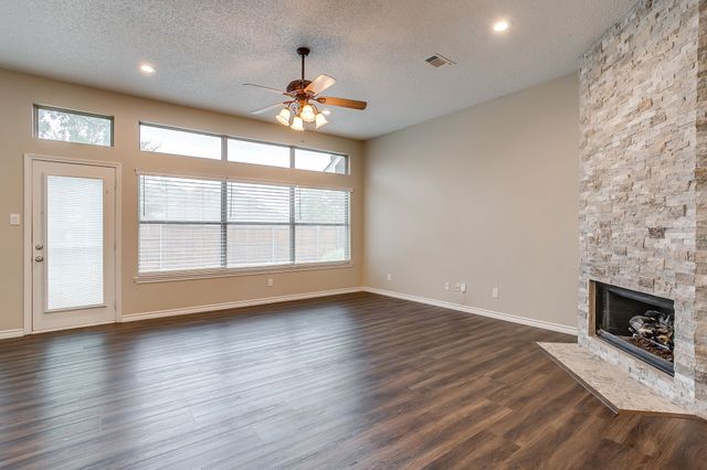 7901 Ember Oaks Drive, North Richland Hills, TX 76182