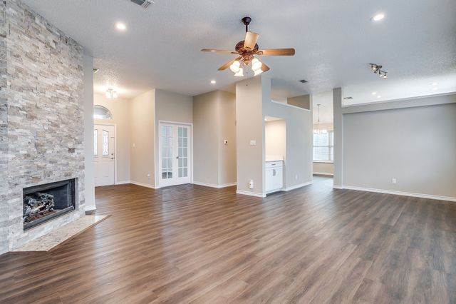 7901 Ember Oaks Drive, North Richland Hills, TX 76182