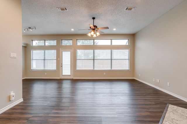 7901 Ember Oaks Drive, North Richland Hills, TX 76182