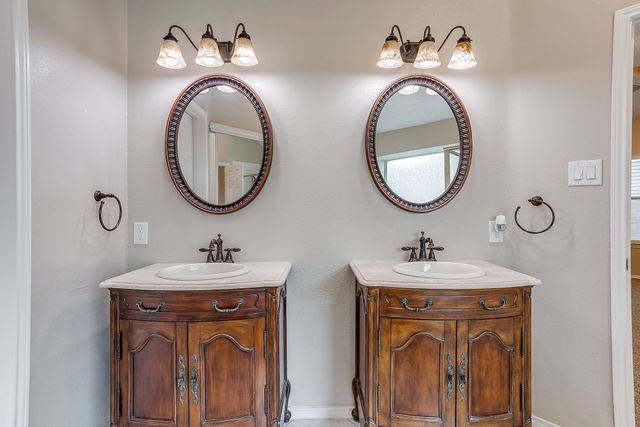 7901 Ember Oaks Drive, North Richland Hills, TX 76182