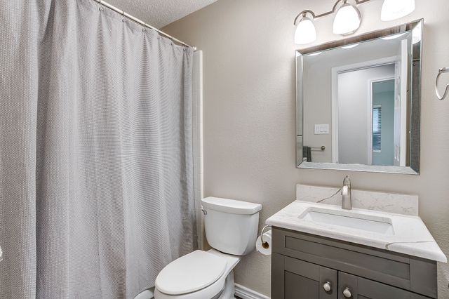 7901 Ember Oaks Drive, North Richland Hills, TX 76182