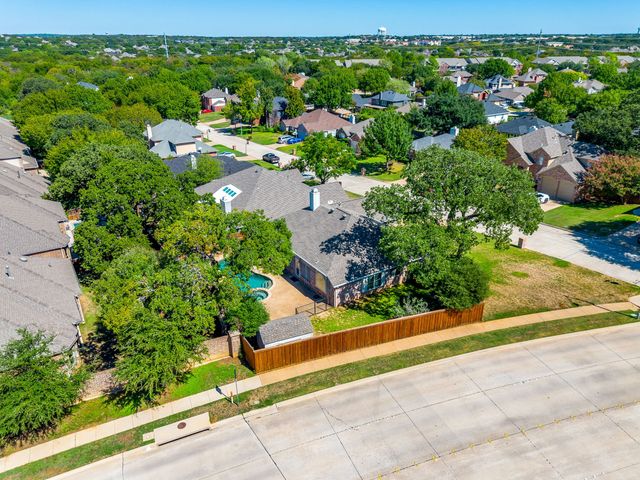 7901 Ember Oaks Drive, North Richland Hills, TX 76182
