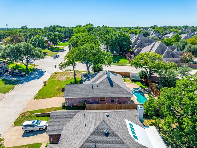 7901 Ember Oaks Drive, North Richland Hills, TX 76182