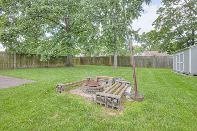 208 Walnut Hill Dr, Nashville, TN 37214