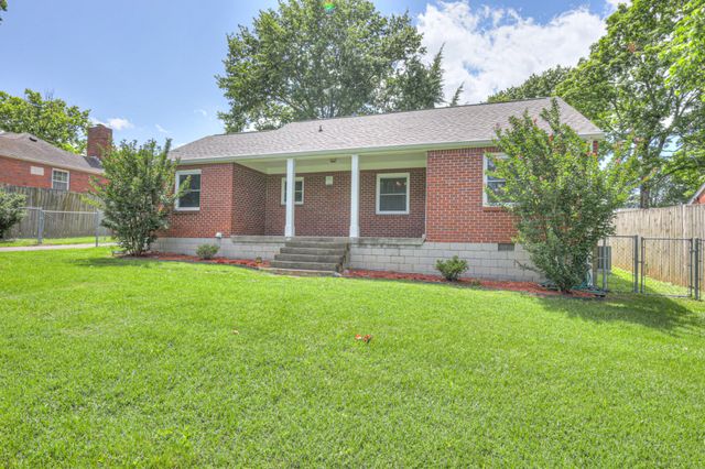 208 Walnut Hill Dr, Nashville, TN 37214