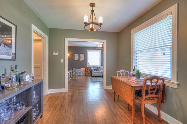 208 Walnut Hill Dr, Nashville, TN 37214