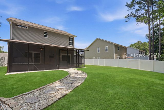 4 Swamp White Oak Dr, Bluffton, SC 29910