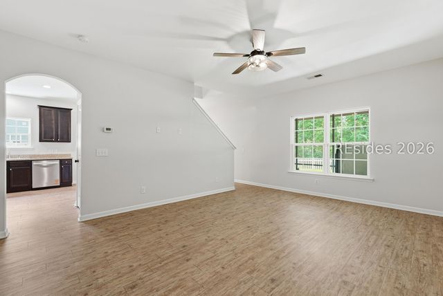 4 Swamp White Oak Dr, Bluffton, SC 29910