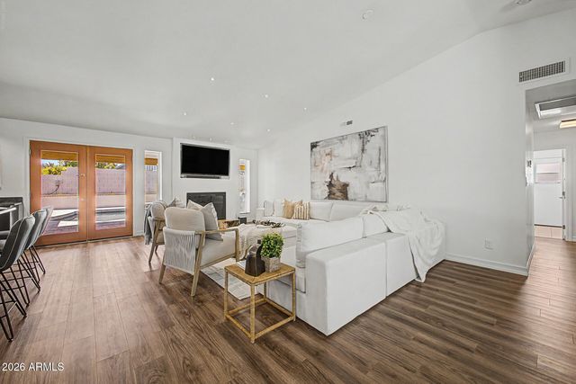 2335 E SHANGRI LA Road, Phoenix, AZ 85028