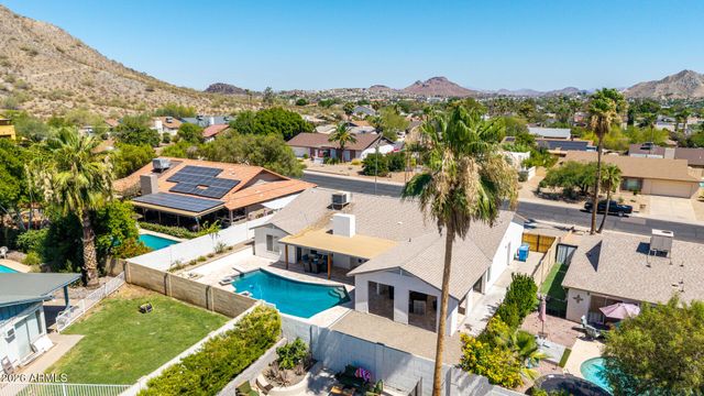 2335 E SHANGRI LA Road, Phoenix, AZ 85028