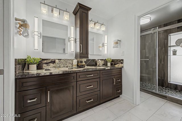 2335 E SHANGRI LA Road, Phoenix, AZ 85028