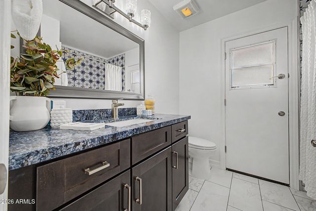 2335 E SHANGRI LA Road, Phoenix, AZ 85028