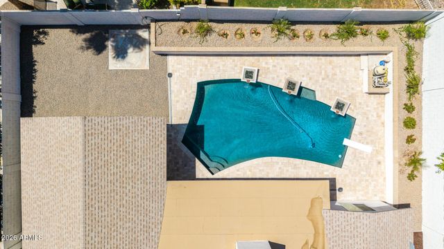 2335 E SHANGRI LA Road, Phoenix, AZ 85028