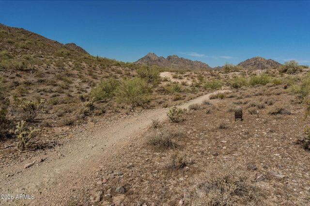 2335 E SHANGRI LA Road, Phoenix, AZ 85028