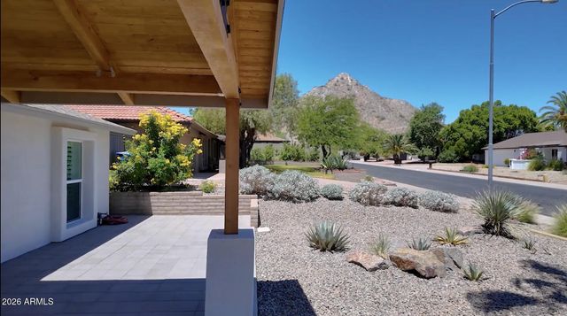 2335 E SHANGRI LA Road, Phoenix, AZ 85028